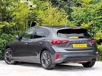 Used Ford Focus ST-Line 155 HP (114 kW) 2023 Grey Hatchback