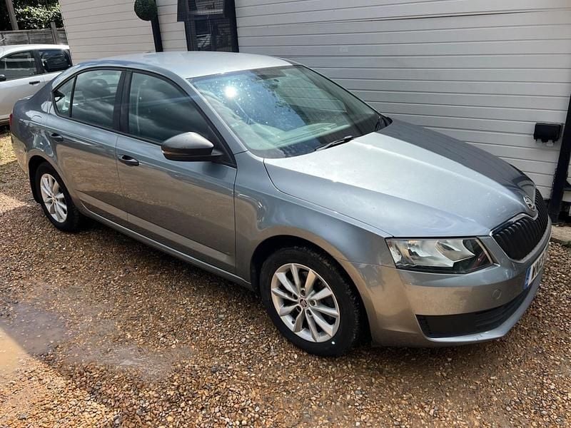 Grey Used 2013 Skoda Octavia SE Hatchback | £4,295 (Fair price) - Image 1/4