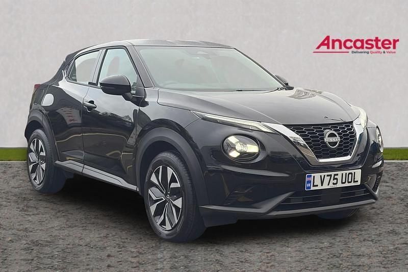 Pearl black New 2025 Nissan Juke Acenta Premium SUV | £18,975 (Fair price) - Image 1/4