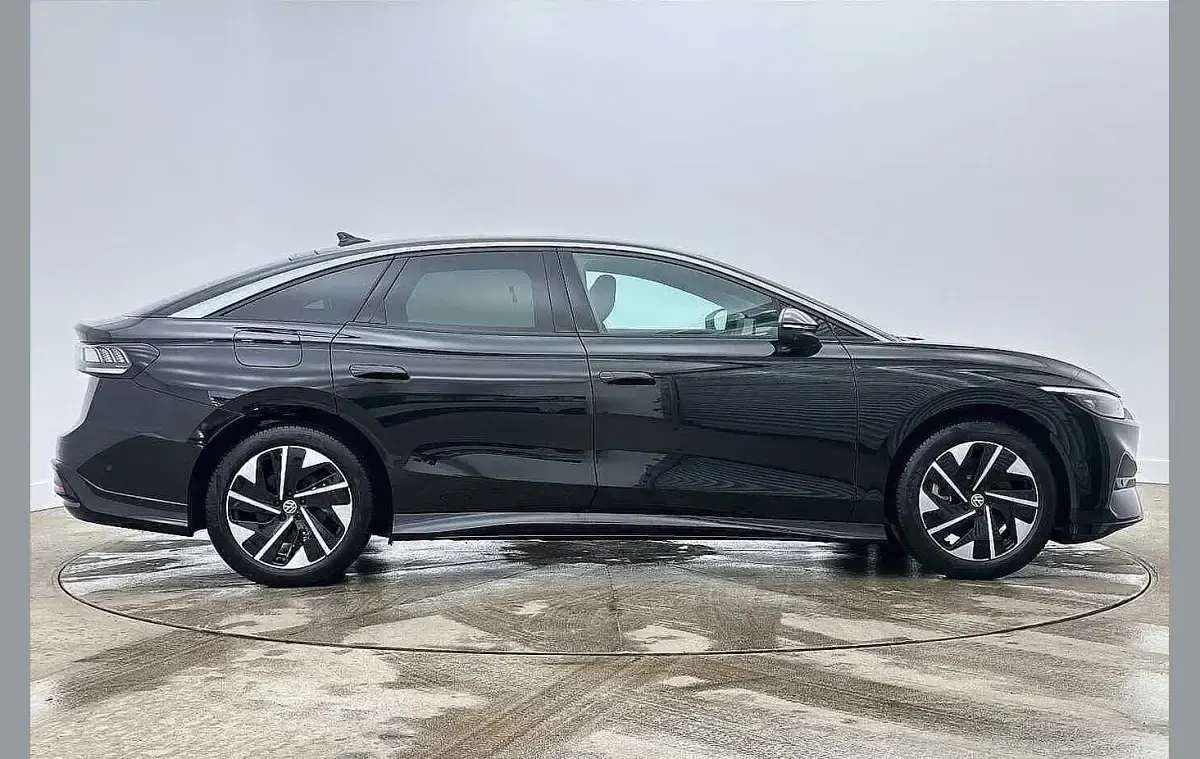 New VW ID.7 Pro 210 kW (286 HP) 2026 Black Hatchback
