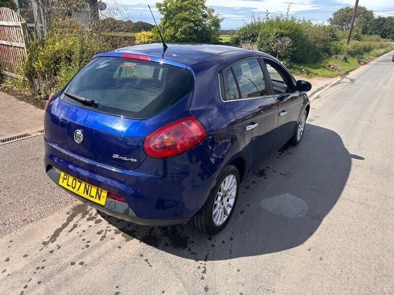 Usado Fiat Bravo Dynamic 2007 Azul Citadino