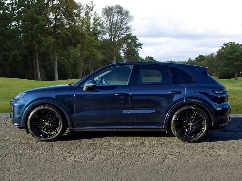 Used Porsche Cayenne 2024 Blue SUV