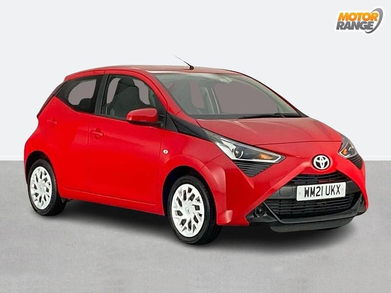 Red Used 2021 Toyota Aygo X-play Hatchback | £9,195 (Fair price) - Image 1/4