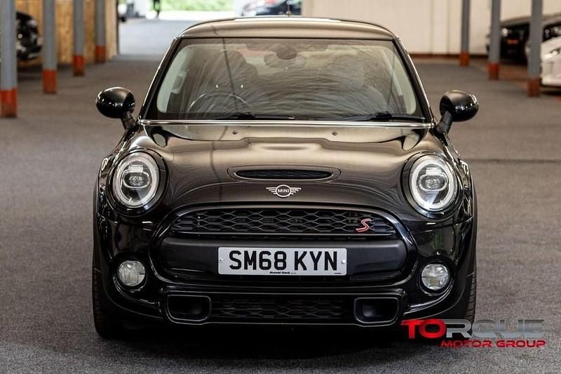 Used Mini Cooper S Hatch 192 HP (141 kW) 2018 Black Hatchback