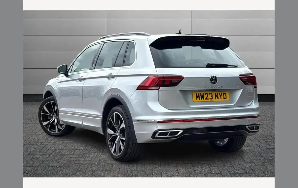 Used VW Tiguan R-line 245 HP (180 kW) 2023 Silver SUV