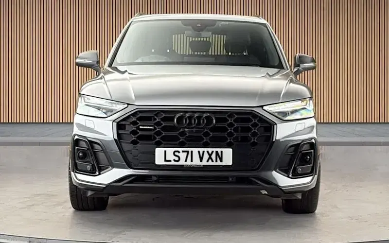 Used Audi Q5 Design 299 HP (219 kW) 2021 Grey SUV
