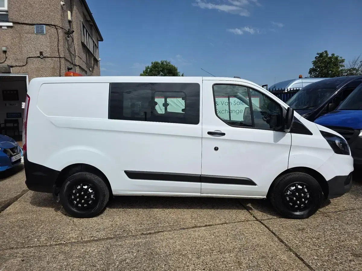 Used Ford Transit Custom S 105 HP (77 kW) 2020 White Van