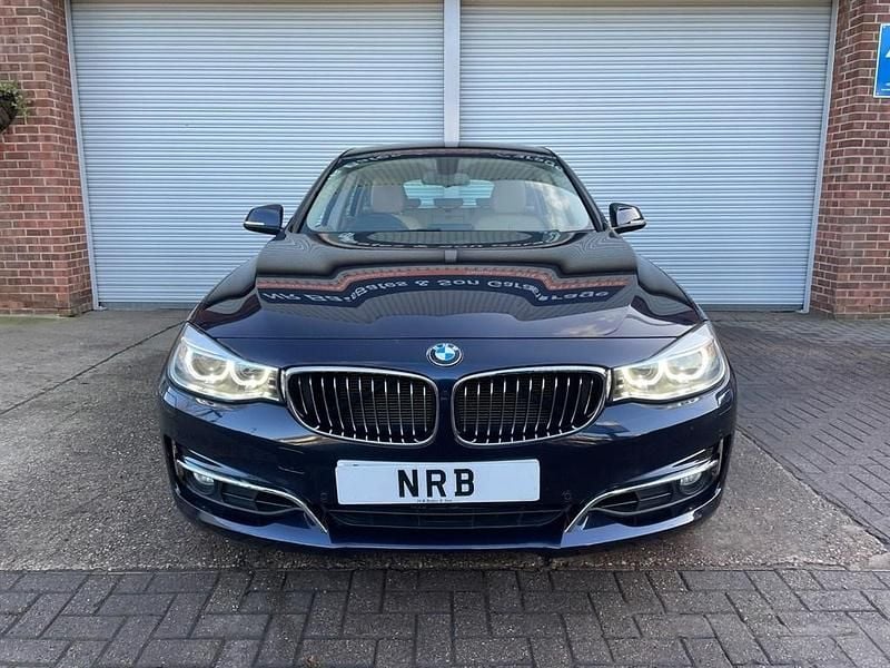 Used BMW 330 Luxury Line 2015 Blue Hatchback