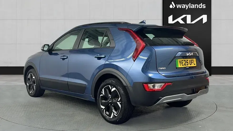 Used Kia Niro 150 kW (204 HP) 2025 Blue SUV