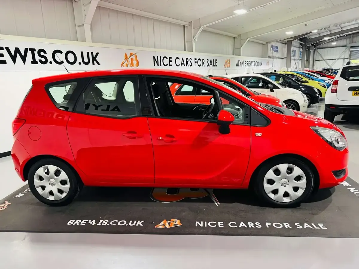 Used Vauxhall Meriva 2014 Red MPV