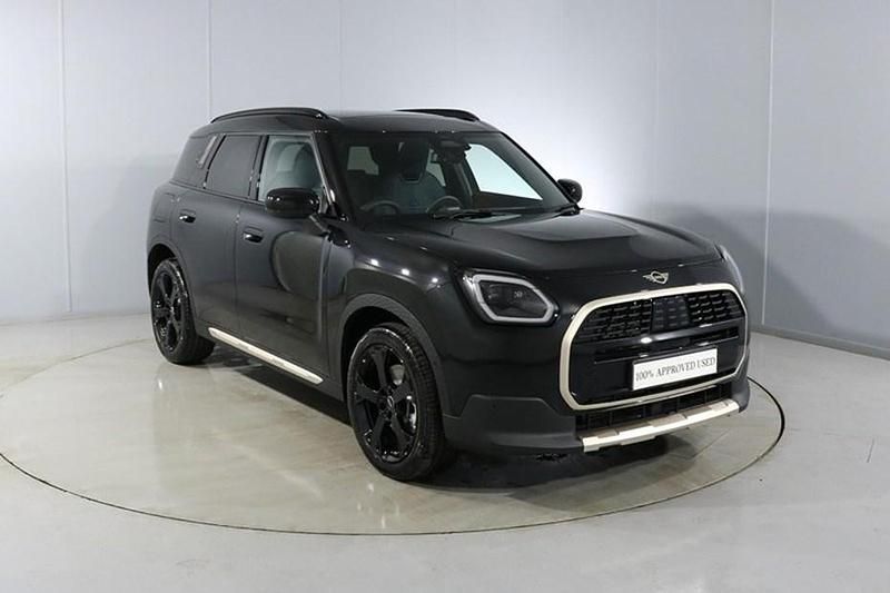 Black Used 2025 Mini Countryman Exclusive SUV | £33,290 (Expensive) - Image 1/1