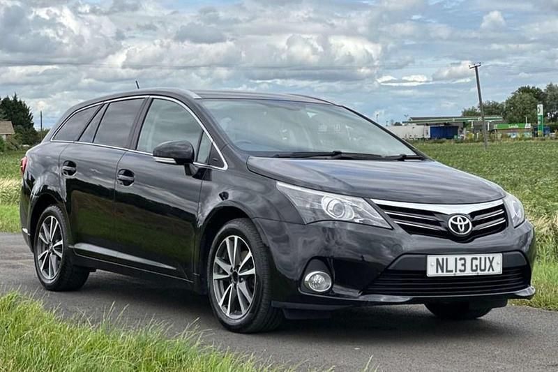 Used 2013 Toyota Avensis Estate | £3,995 (Good price) - Image 1/1