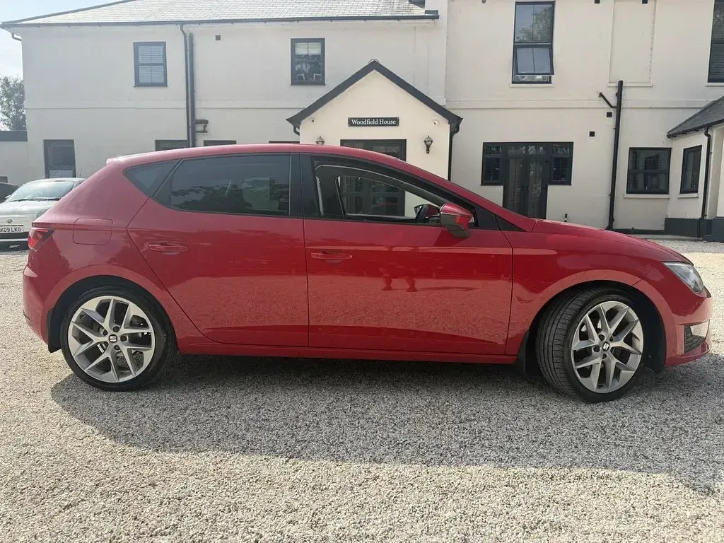 Used Seat Leon FR 2014 Red Hatchback