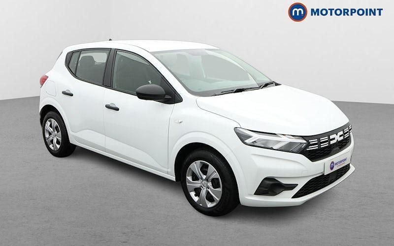 Used 2025 Dacia Sandero Essentiel Hatchback | £9,049 (Super price) - Image 1/4