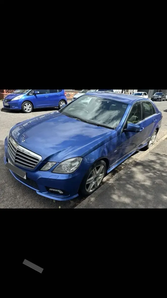 Used Mercedes E220 2011 Blue Sedan