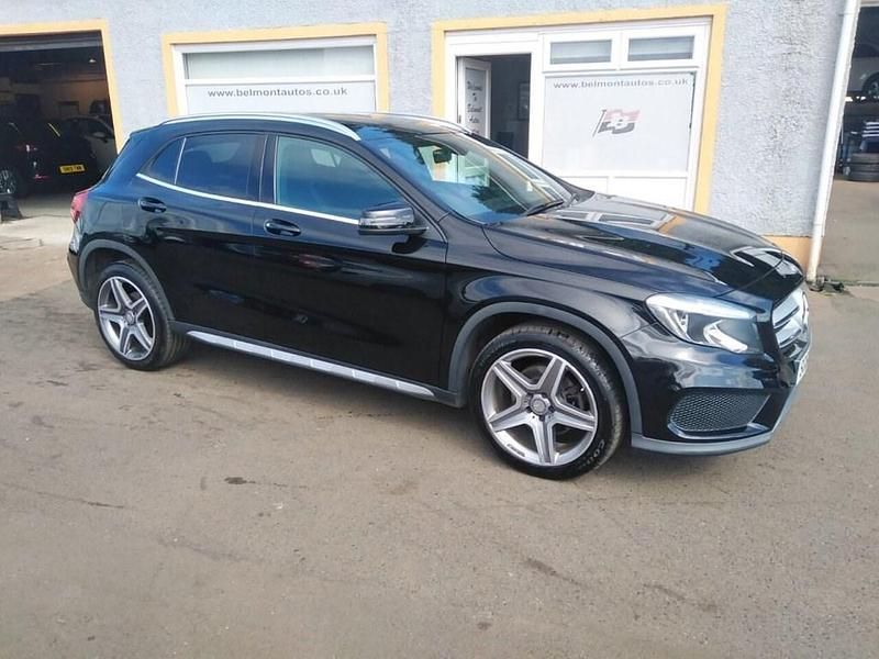 Usado Mercedes A220 AMG line 177 HP (130 kW) 2016 Preto SUV