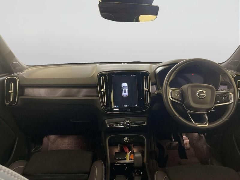 Used Volvo XC40 Core 169 kW (231 HP) 2023 Black SUV