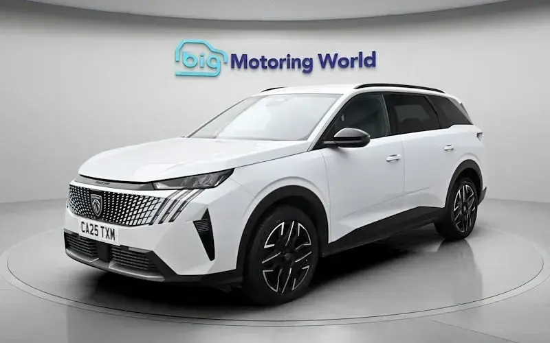 Used Peugeot 5008 Allure 136 HP (100 kW) 2025 White SUV