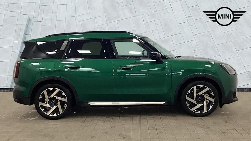 Used Mini Countryman 227 kW (309 HP) 2025 Green SUV