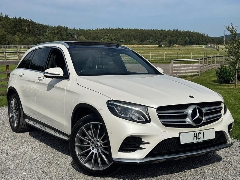 White Used 2018 Mercedes GLC350 AMG line SUV | £21,990 (Expensive) - Image 1/4