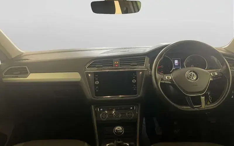 Begagnad VW Tiguan SE 150 HK (110 kW) 2018 Silver SUV