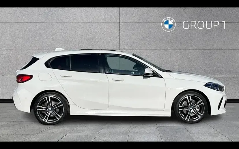 Used BMW 118 M Sport 134 HP (98 kW) 2023 White Hatchback