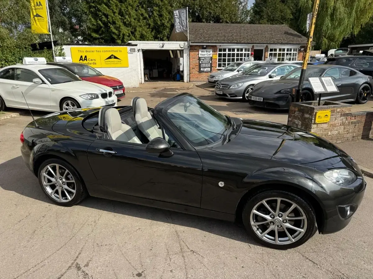 Used Mazda MX5 160 HP (117 kW) 2011 Black Cabriolet