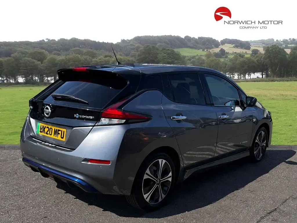 Used Nissan Leaf N-Connecta 110 kW (150 HP) 2020 Grey Hatchback