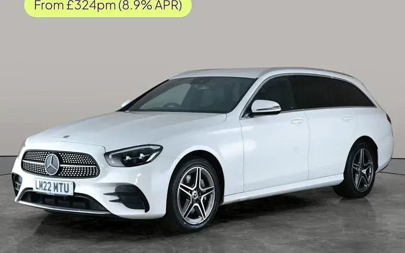 Usado Mercedes E300 AMG line 306 HP (225 kW) 2022 Carrinha