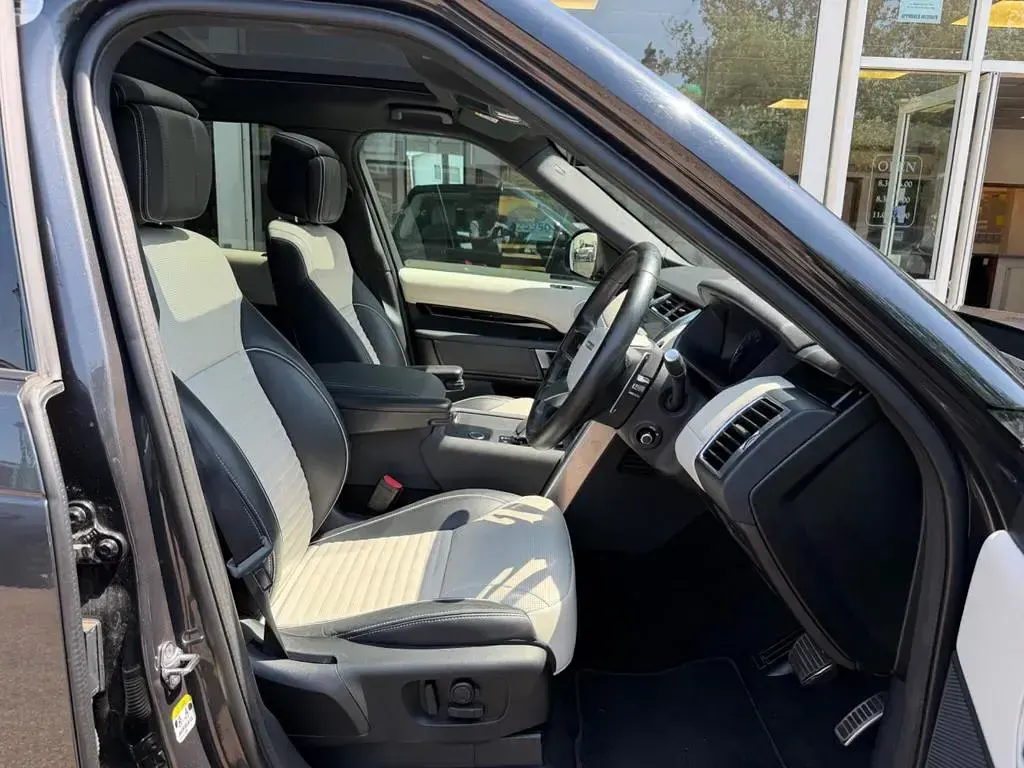 Used Land Rover Discovery HSE Dynamic 2022 Grey SUV