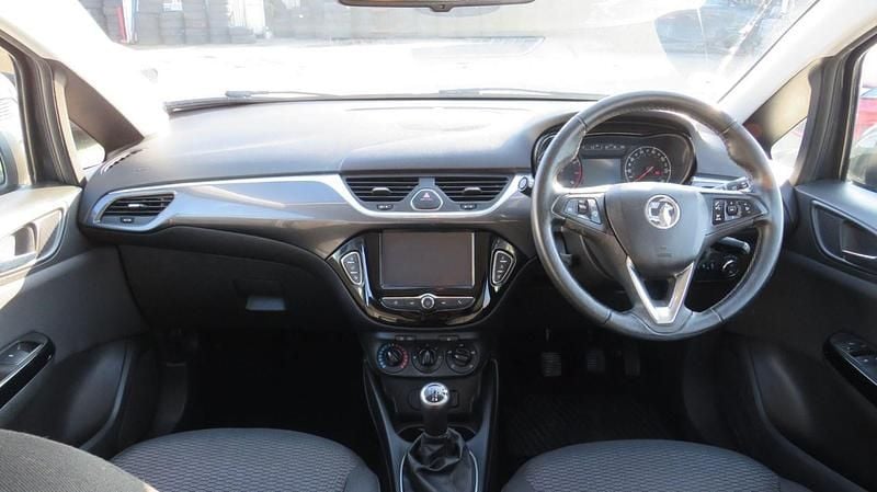 Usado Vauxhall Corsa 2017 Cinzento Citadino