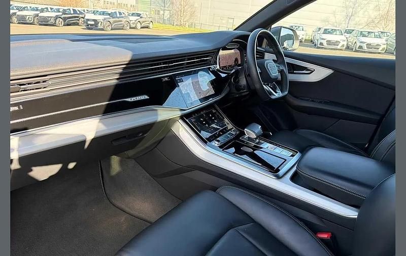 Used Audi Q8 S-Line 334 HP (245 kW) 2022 Grey SUV