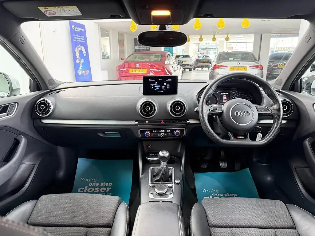 Used Audi A3 Design 223 HP (164 kW) 2015 White Sedan