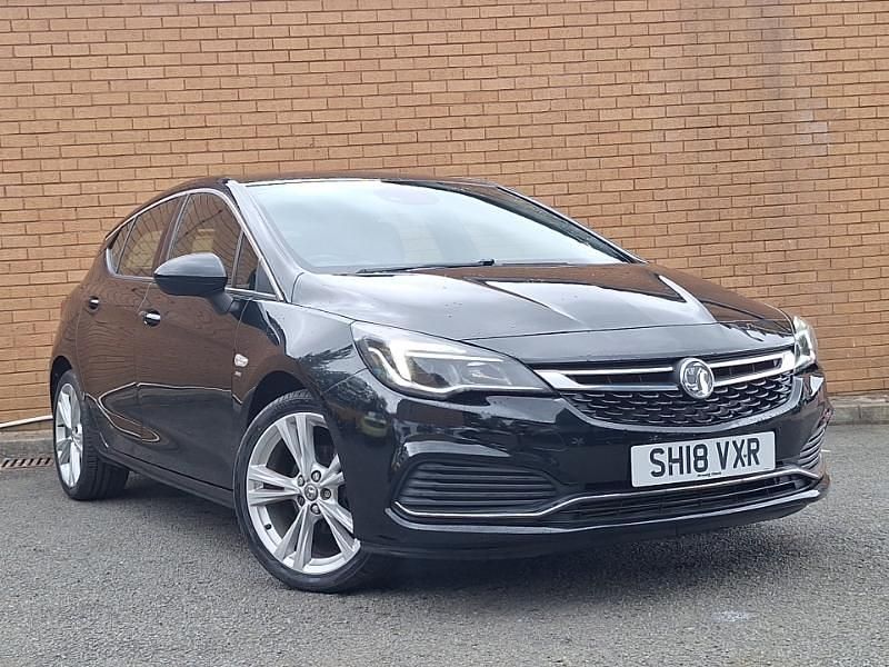 Black Used 2018 Vauxhall Astra SRi Hatchback | £9,498 (A bit pricey) - Image 1/4