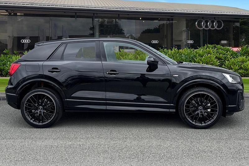 New Audi Q2 Black Edition 147 HP (108 kW) 2026 Black SUV