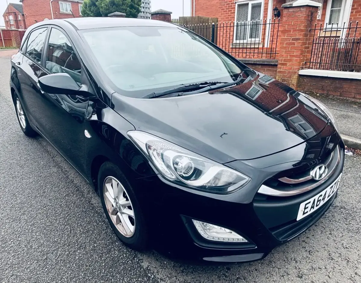 Begagnad Hyundai i30 Active 2014 Svart Halvkombi