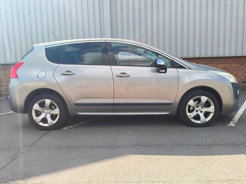 Used Peugeot 3008 2010 Grey Estate
