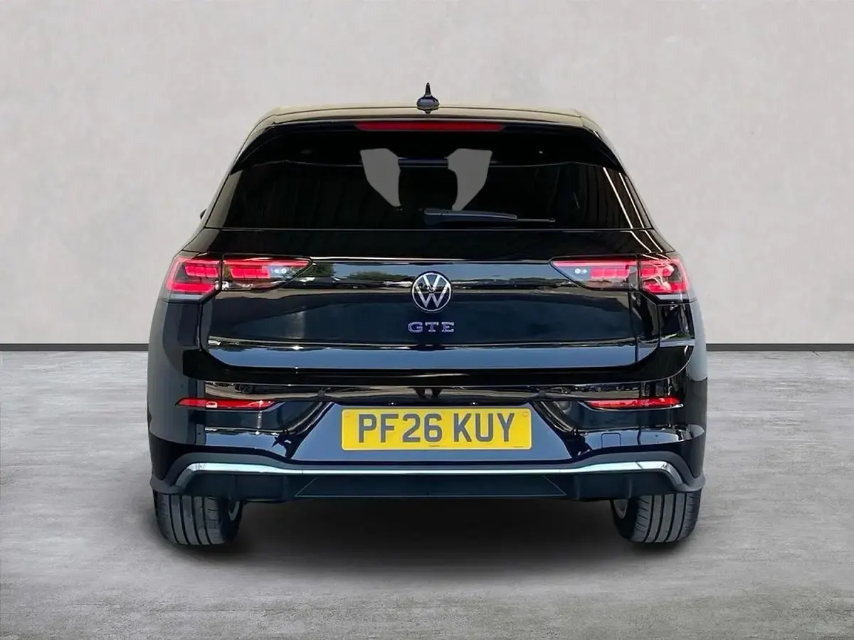 Used VW Golf VIII GTE 272 HP (200 kW) 2026 Black Hatchback