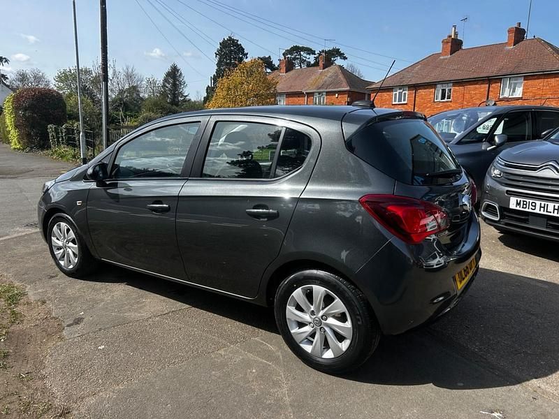 Used Vauxhall Corsa Design Edition 75 HP (55 kW) 2016 Grey Hatchback