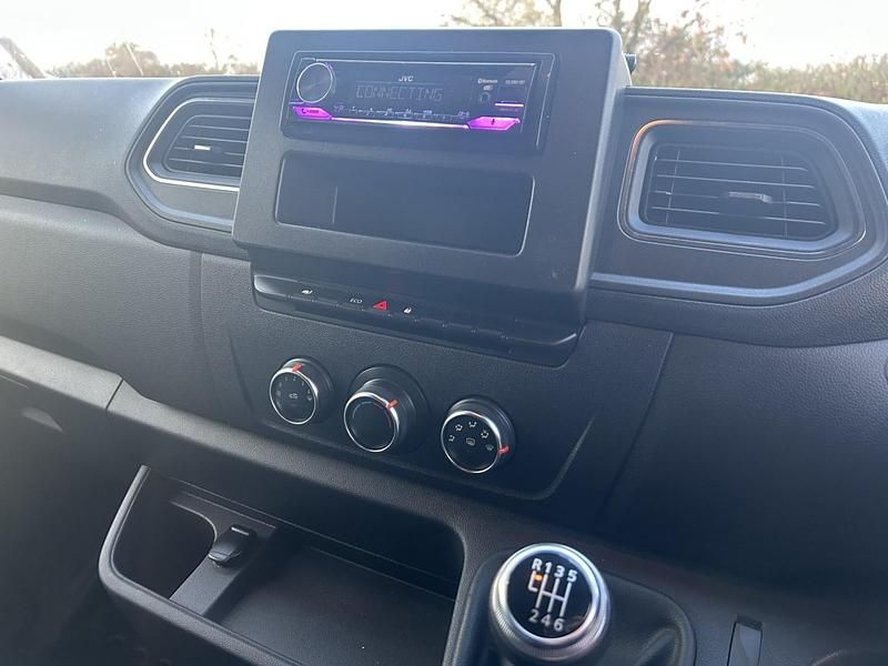 Used Vauxhall Movano Edition 2021 White MPV