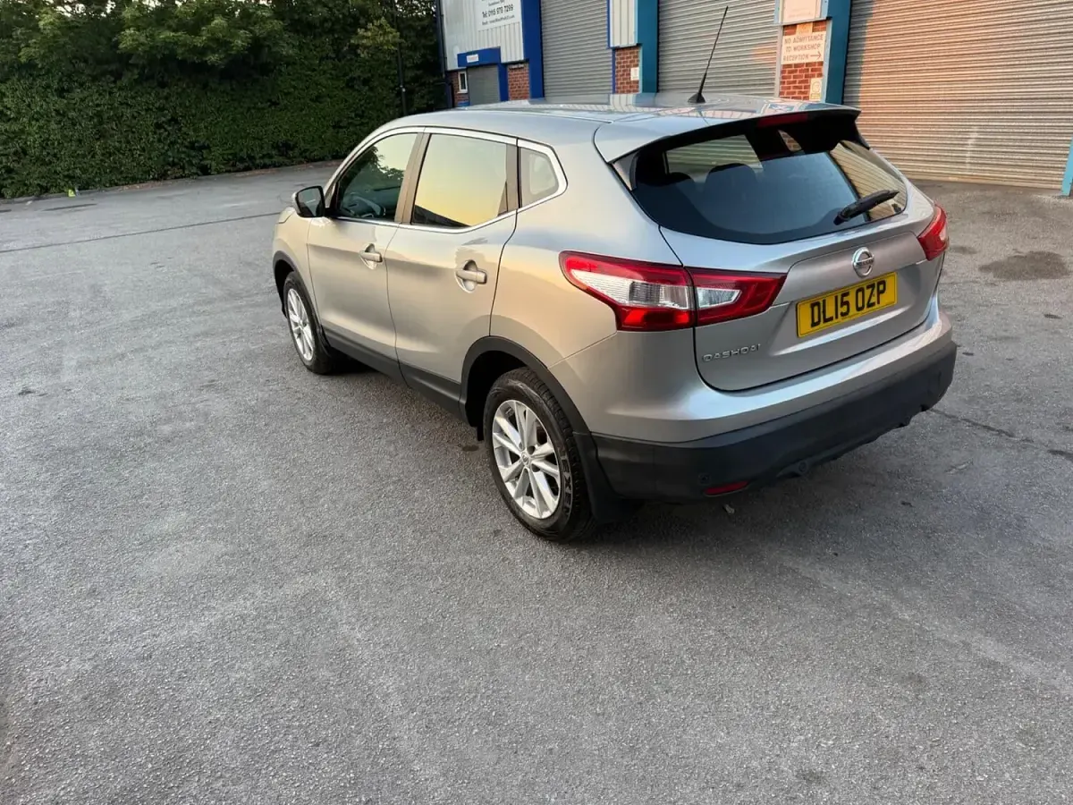 Used Nissan Qashqai Acenta 2015 Silver SUV