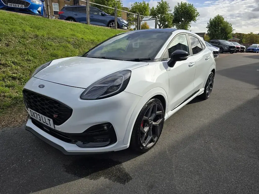 Usado Ford Puma ST 2023 Blanco Utilitario