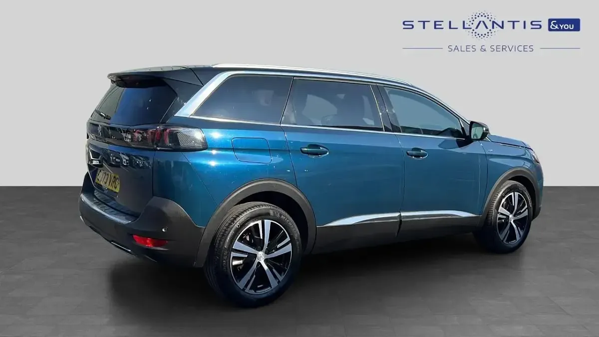 Used Peugeot 5008 GT 129 HP (94 kW) 2023 Blue SUV