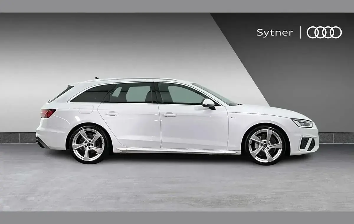 Used Audi A4 S-Line 200 HP (147 kW) 2024 White Estate
