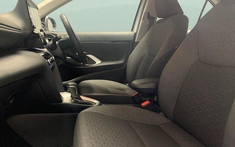 Used Toyota Yaris Hybrid 116 HP (85 kW) 2026 Estate