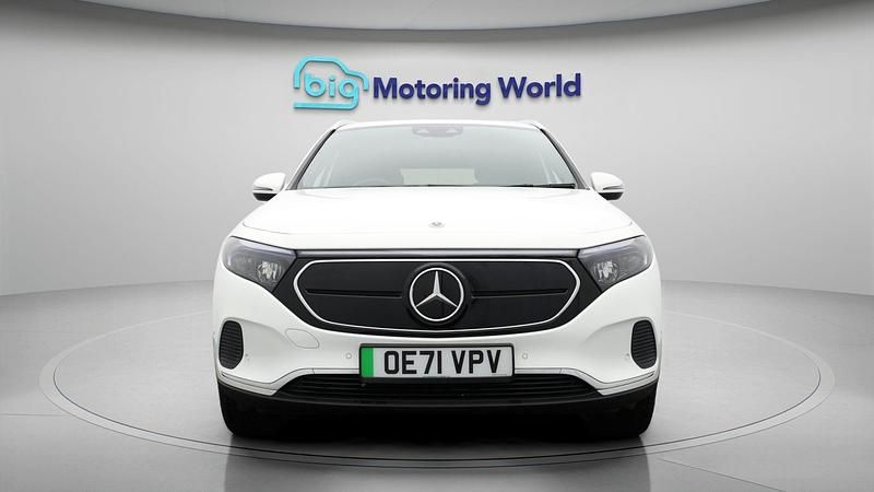 Used Mercedes EQA250 139 kW (190 HP) 2022 White SUV