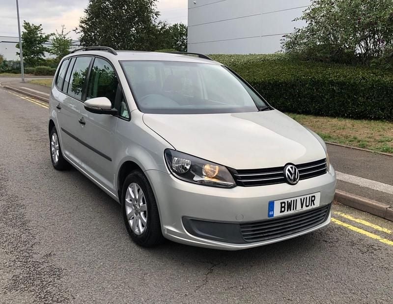 Silver Used 2011 VW Touran S MPV | £2,495 (Fair price) - Image 1/4