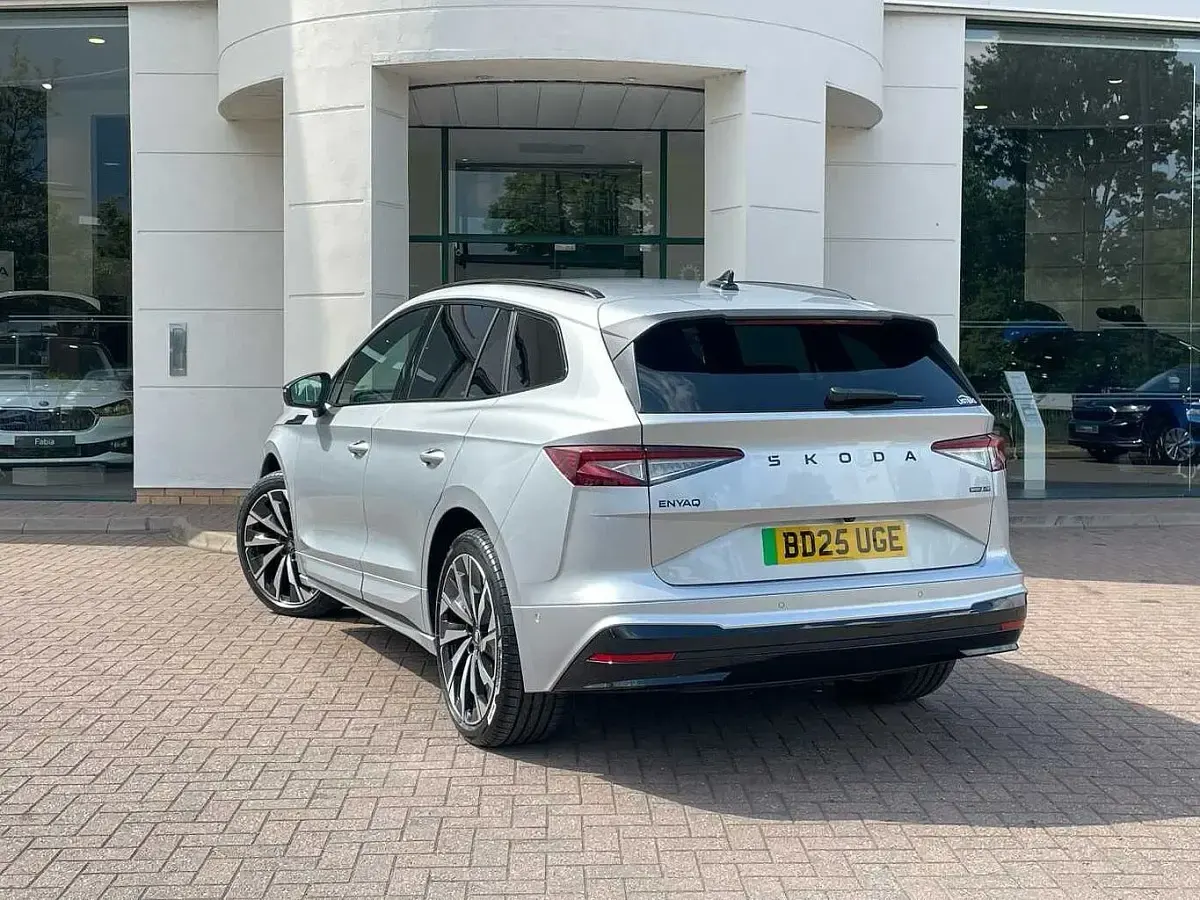 Used Skoda Enyaq iV SportLine 210 kW (286 HP) 2025 Brilliant silver metallic SUV