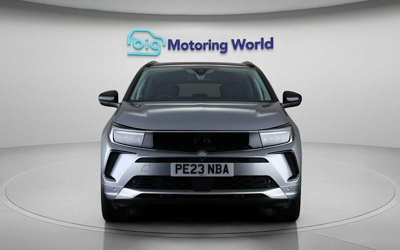 Second-hand Vauxhall Grandland X Ultimate 131 CP (96 kW) 2023 Gri SUV