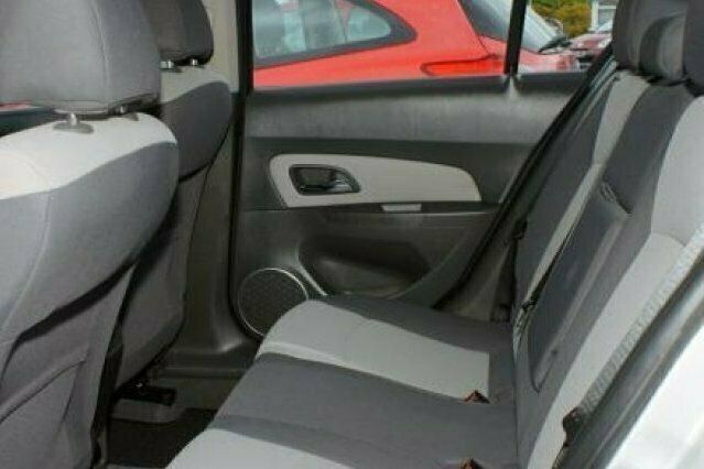 Used Chevrolet Cruze 2010 Sedan